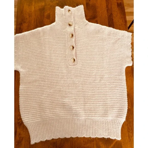 NEW FRNCH Meggy Rose Pale Short Sleeve Mock Neck Sweater M - Picture 2 of 8